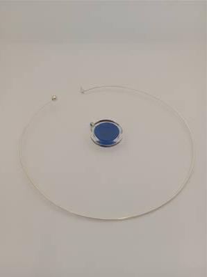 Pendentif collier rigide Cachou Billes Bleu foncé