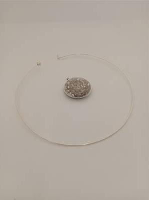 Pendentif collier rigide Galet Paillettes Argent