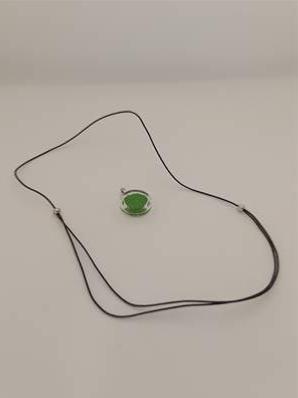Pendentif collier souple Cachou Billes Petit Modèle Vert