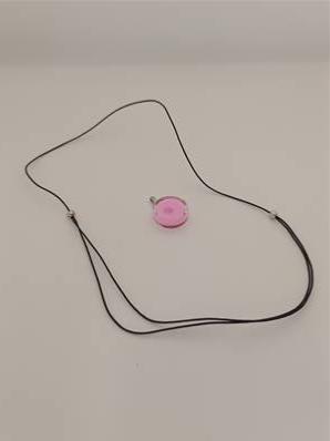 Pendentif collier souple Cachou Milk Petit Modèle Bubble gum (rose)
