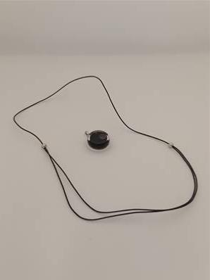 Pendentif collier souple Cachou Milk Petit Modèle Noir