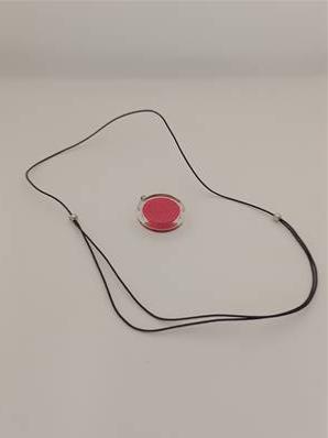 Pendentif collier souple Cachou Billes Rouge