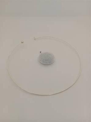 Pendentif collier rigide Galet Billes Transparent