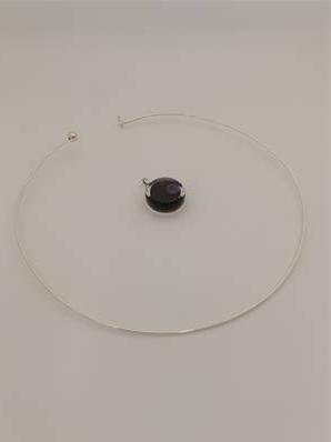 Pendentif collier rigide Cachou Milk Petit Modèle Noir